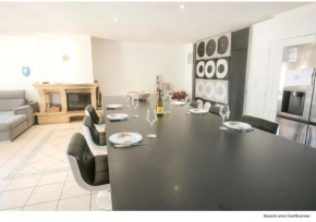 chambre avec spa, fitness et petit dejeuner